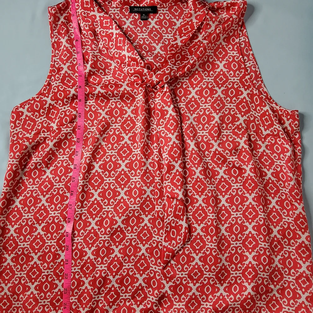 Sleeveless Knot-Front Patterned Top - Coral White - Picture 3 of 5